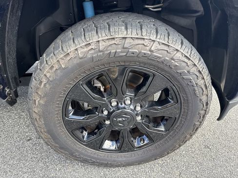 Used 2022 RAM 2500 Limited w/ Night Edition image 12