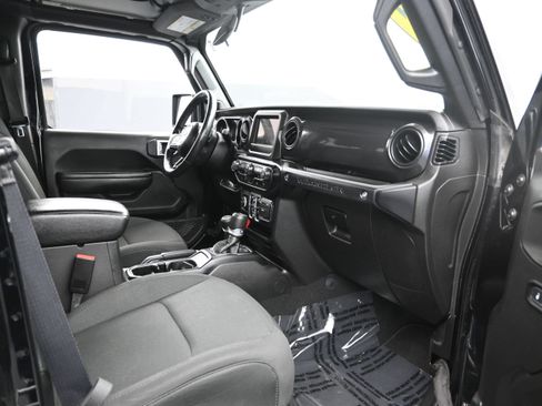 Used 2022 Jeep Wrangler Unlimited Sport AWD/4WD image 28