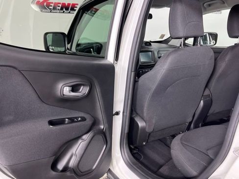 Used 2020 Jeep Renegade Sport w/ Sport Appearance Group image 23