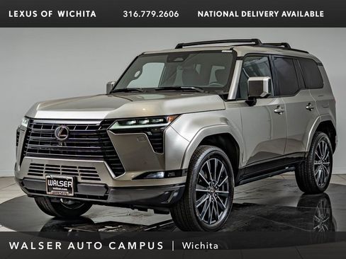 Used 2024 Lexus GX 550 w/ Accessory Package (Z1) AWD/4WD image 1