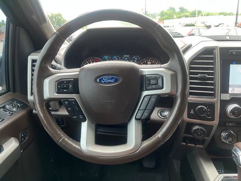 Used 2018 Ford F150 King Ranch w/ Equipment Group 601A Luxury AWD/4WD image 14