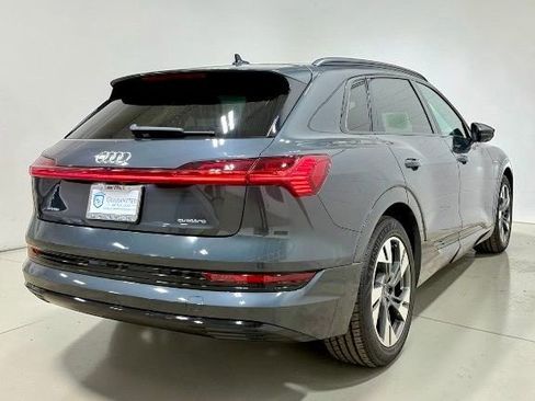 Used 2021 Audi e-tron Premium w/ Convenience Plus Package image 20