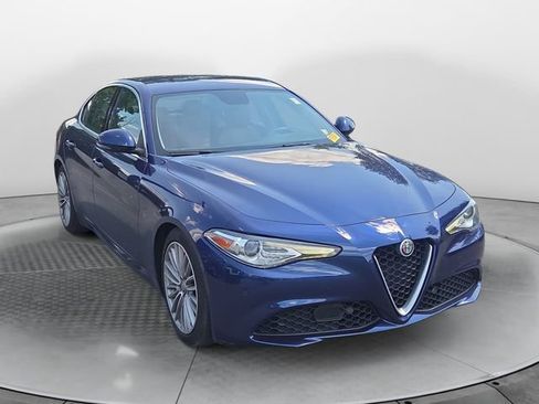 Used 2017 Alfa Romeo Giulia Ti w/ TI Lusso Package RWD image 7