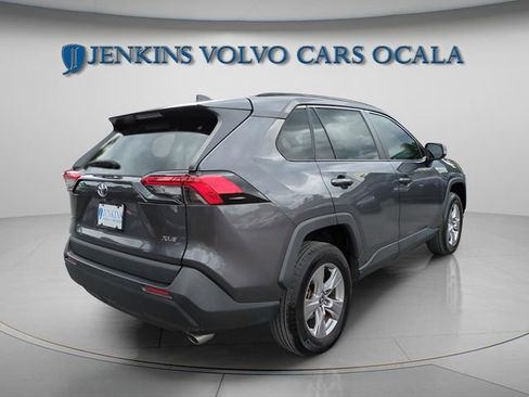 Used 2023 Toyota RAV4 XLE w/ Convenience Package FWD image 3