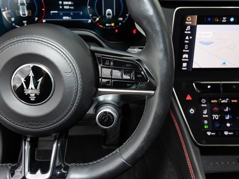 Used 2023 Maserati Grecale Modena image 31