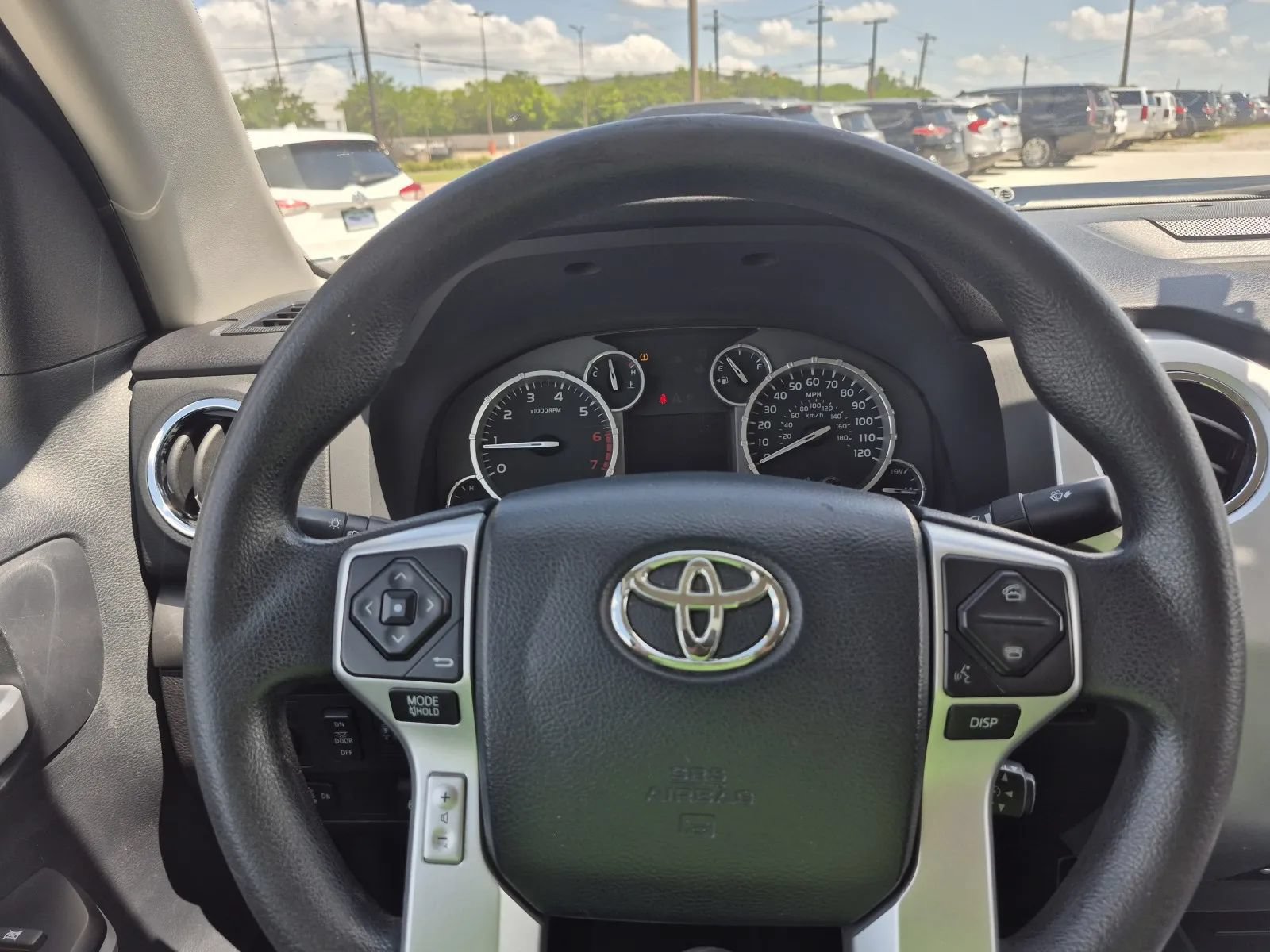Used 2015 Toyota Tundra SR5 w/ SR5 Upgrade Package RWD image 32