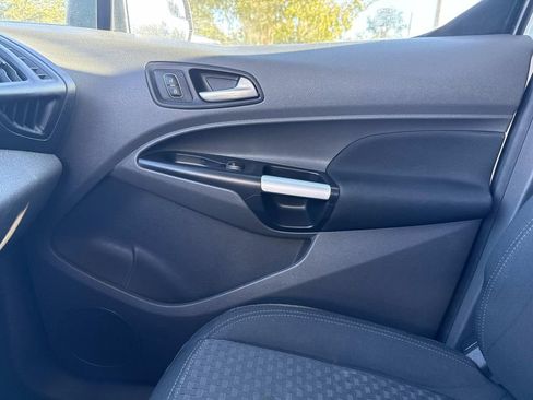 Used 2020 Ford Transit Connect XLT image 29