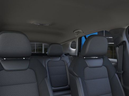 New 2026 Chevrolet Trax LT w/ Driver Confidence Package FWD image 25