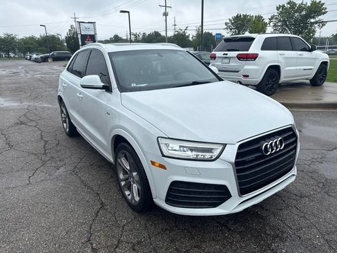 Used 2016 Audi Q3 2.0T Prestige w/ Prestige Package AWD/4WD image 3