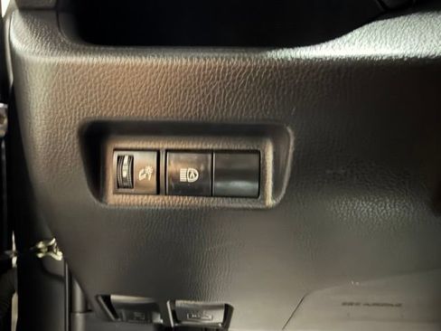 Used 2021 Toyota RAV4 LE FWD image 35