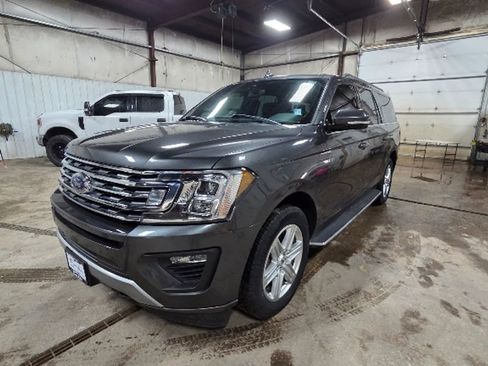 Used 2020 Ford Expedition Max XLT w/ Equipment Group 202A image 5