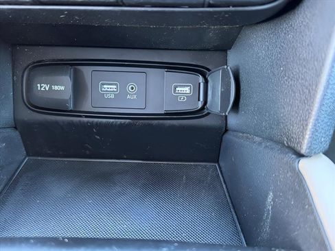 Used 2019 Hyundai Santa Fe Limited image 23