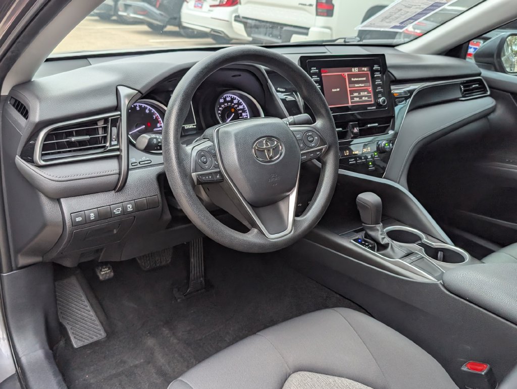 Used 2023 Toyota Camry LE FWD image 9