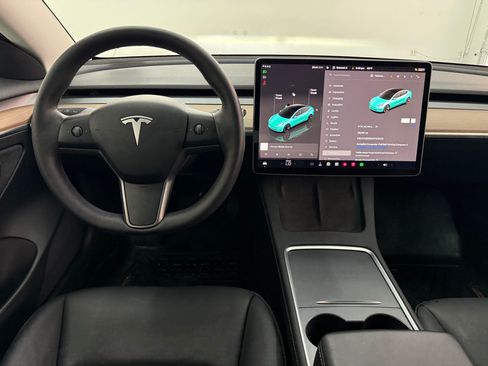 Used 2023 Tesla Model 3 Standard Range RWD image 31