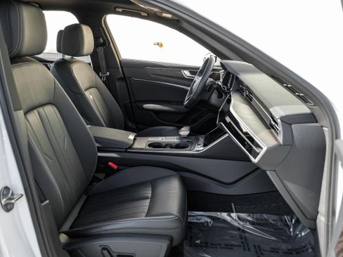 Used 2023 Audi A6 3.0T Premium w/ Convenience Package image 32