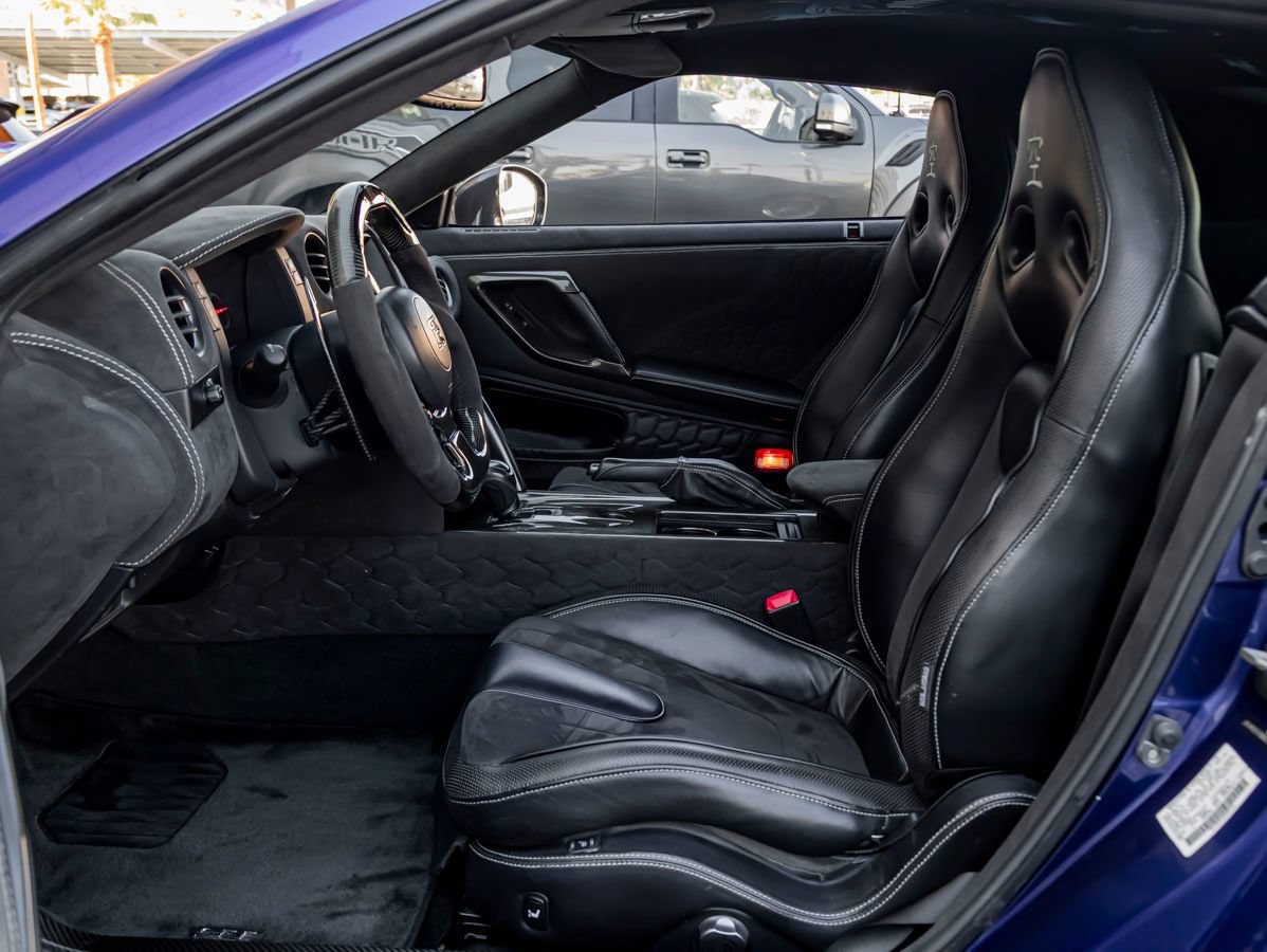 Used 2013 Nissan GT-R Premium AWD/4WD image 18