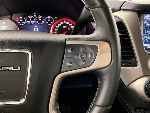 Used 2015 GMC Yukon Denali w/ Premium Package image 23