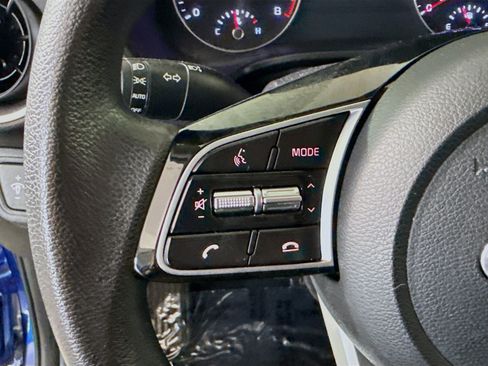 Used 2021 Kia Forte LXS FWD image 14