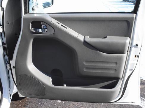 Used 2016 Nissan Frontier SV w/ SV Value Truck Package image 26