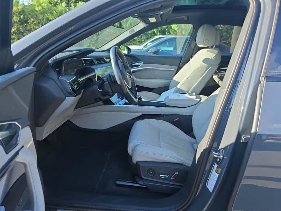 Used 2024 Audi Q8 e-tron Prestige w/ Prestige Package AWD/4WD image 8