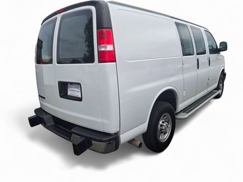 Used 2024 Chevrolet Express 2500 w/ Driver Convenience Package image 4