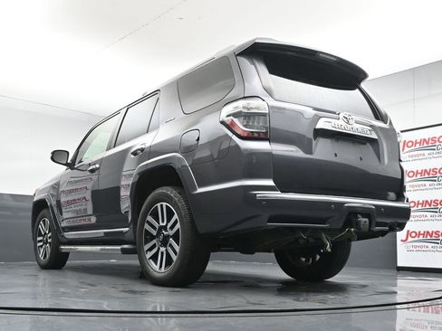 Used 2020 Toyota 4Runner Limited AWD/4WD image 21