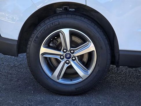 Used 2021 Ford Edge SEL w/ Convenience Package image 10