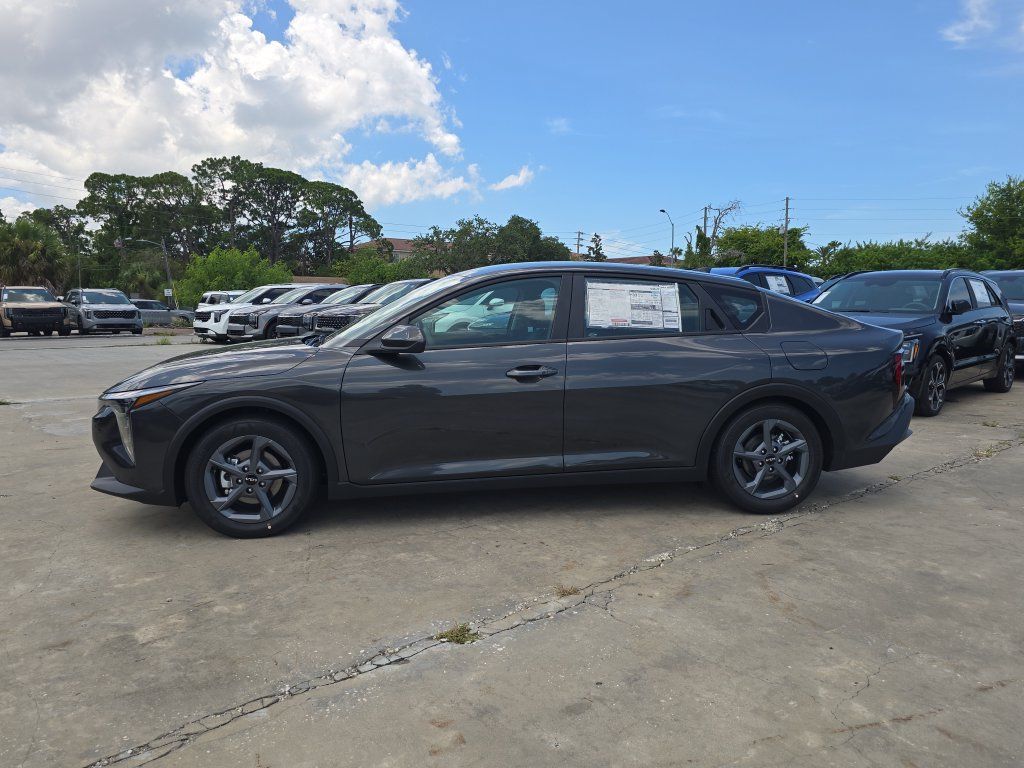 New 2026 Kia K4 FWD image 5