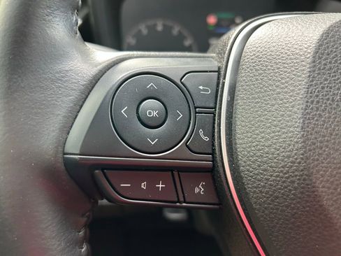 Certified 2023 Toyota Corolla SE image 18