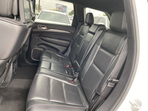 Used 2015 Jeep Grand Cherokee Overland image 16