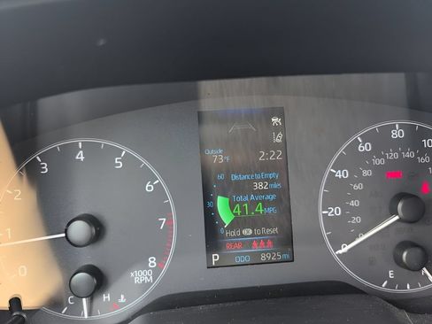 Used 2024 Toyota Corolla LE FWD image 10