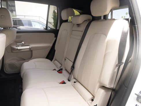 Used 2026 Mercedes-Benz GLB 250 image 19