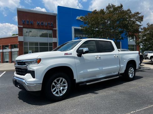 New 2026 Chevrolet Silverado 1500 LT AWD/4WD image 1