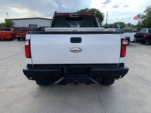 Used 2011 Ford F250 Lariat w/ Lariat Interior Pkg image 6