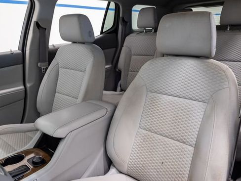 Used 2019 GMC Acadia SLE FWD image 8