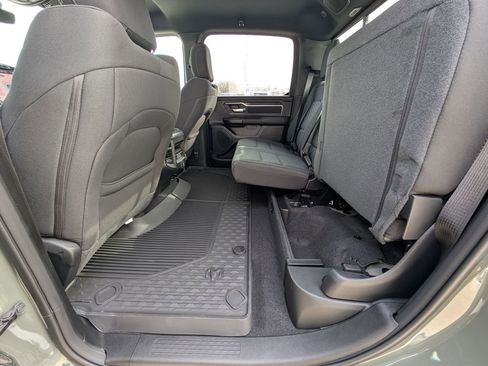 New 2026 RAM 1500 4x4 Crew Cab image 17