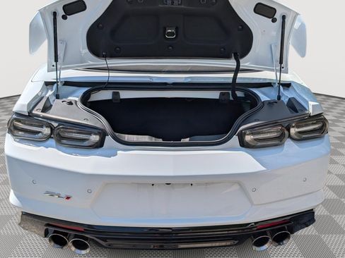 Used 2021 Chevrolet Camaro ZL1 RWD image 13