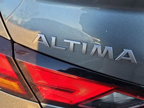 Used 2023 Nissan Altima 2.5 SV image 37