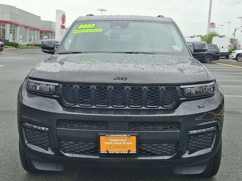 Certified 2023 Jeep Grand Cherokee L Limited w/ Black Appearance Package AWD/4WD image 2