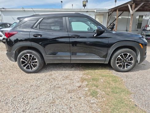 Used 2025 Chevrolet TrailBlazer LT image 5