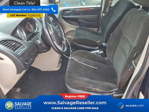 Used 2016 Dodge Grand Caravan American Value Package w/ UConnect Hands-Free Group image 9