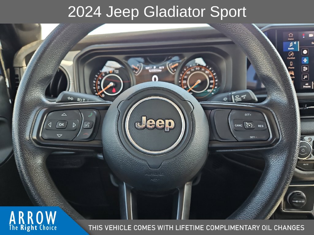 Used 2024 Jeep Gladiator Sport AWD/4WD image 27