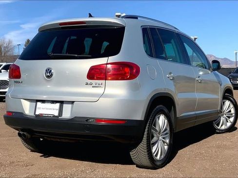 Used 2012 Volkswagen Tiguan SE image 13