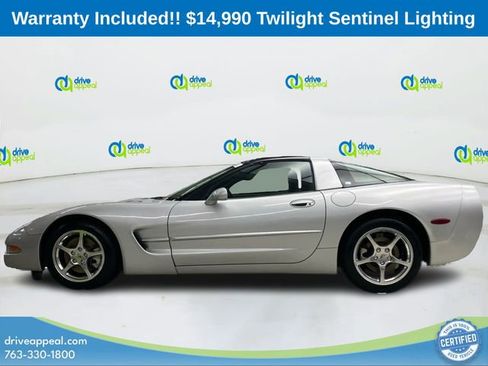 Used 2001 Chevrolet Corvette Coupe w/ Preferred Equipment Group2 RWD image 9