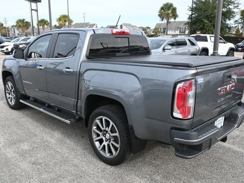 Used 2021 GMC Canyon Denali image 3