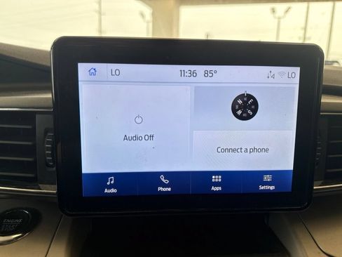 Used 2023 Ford Explorer XLT w/ Equipment Group 202A AWD/4WD image 23
