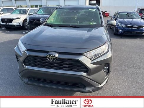 Used 2021 Toyota RAV4 XLE Premium AWD/4WD image 21