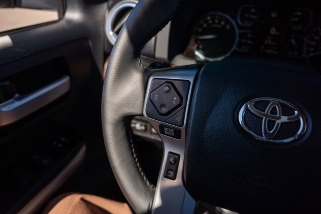 Used 2018 Toyota Tundra Limited w/ Limited Premium Package AWD/4WD image 18