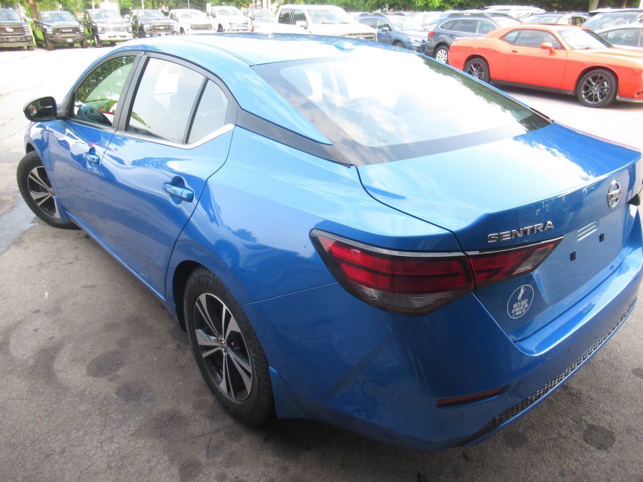 Used 2020 Nissan Sentra SV FWD image 11