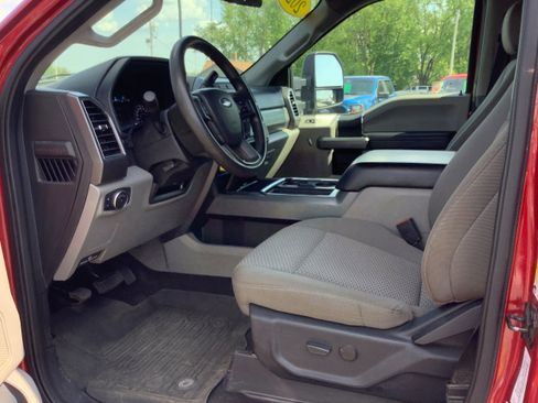 Certified 2021 Ford F250 XLT w/ XLT Value Package AWD/4WD image 9